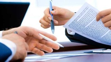 Як відбувається засвідчення перекладу печаткою