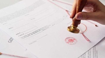 Апостиль на атестат про середню освіту в бюро «Легалаб»: швидко, зручно та недорого